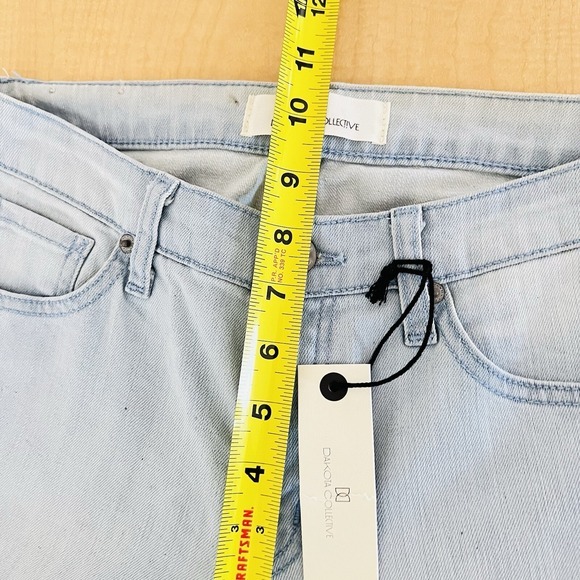 DAKOTA Collective Womens Khloe Blue Skinny Jeans Size 26 Distressed Low Rise NWD - Picture 11 of 14